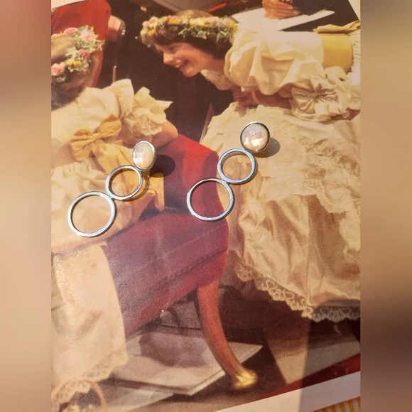 Elle Elegant Silver Sterling Earrings - Picture 3 of 14